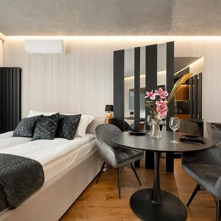 Elegant Close To River With Air Conditioning By Renters Prestige Lägenhet Wrocław