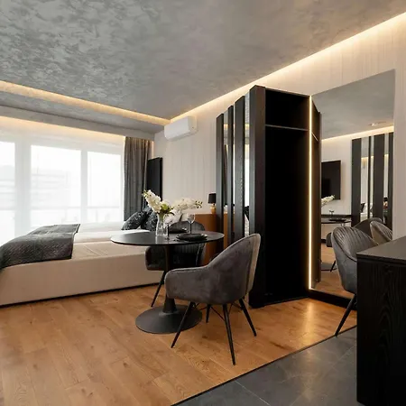 Elegant Close To River With Air Conditioning By Renters Prestige * Wrocław