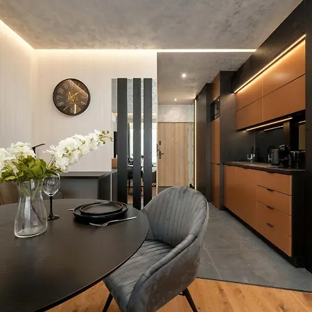 Lägenhet Elegant Close To River With Air Conditioning By Renters Prestige Wrocław
